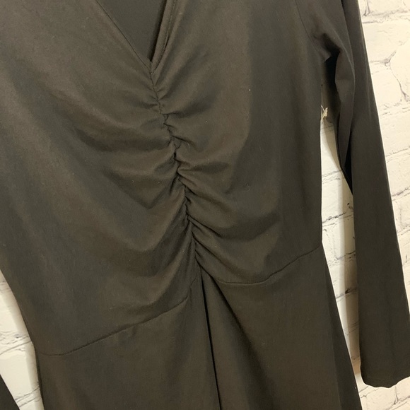 Bobeau Gathered V-neck Dress Black Size Small NWOT - Picture 3 of 4